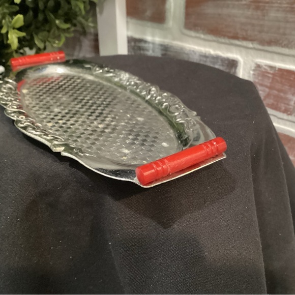 Vintage Occupied Japan Historic Piece - Metal Crafted Tray - 1945 to 1952 - Picture 8 of 13